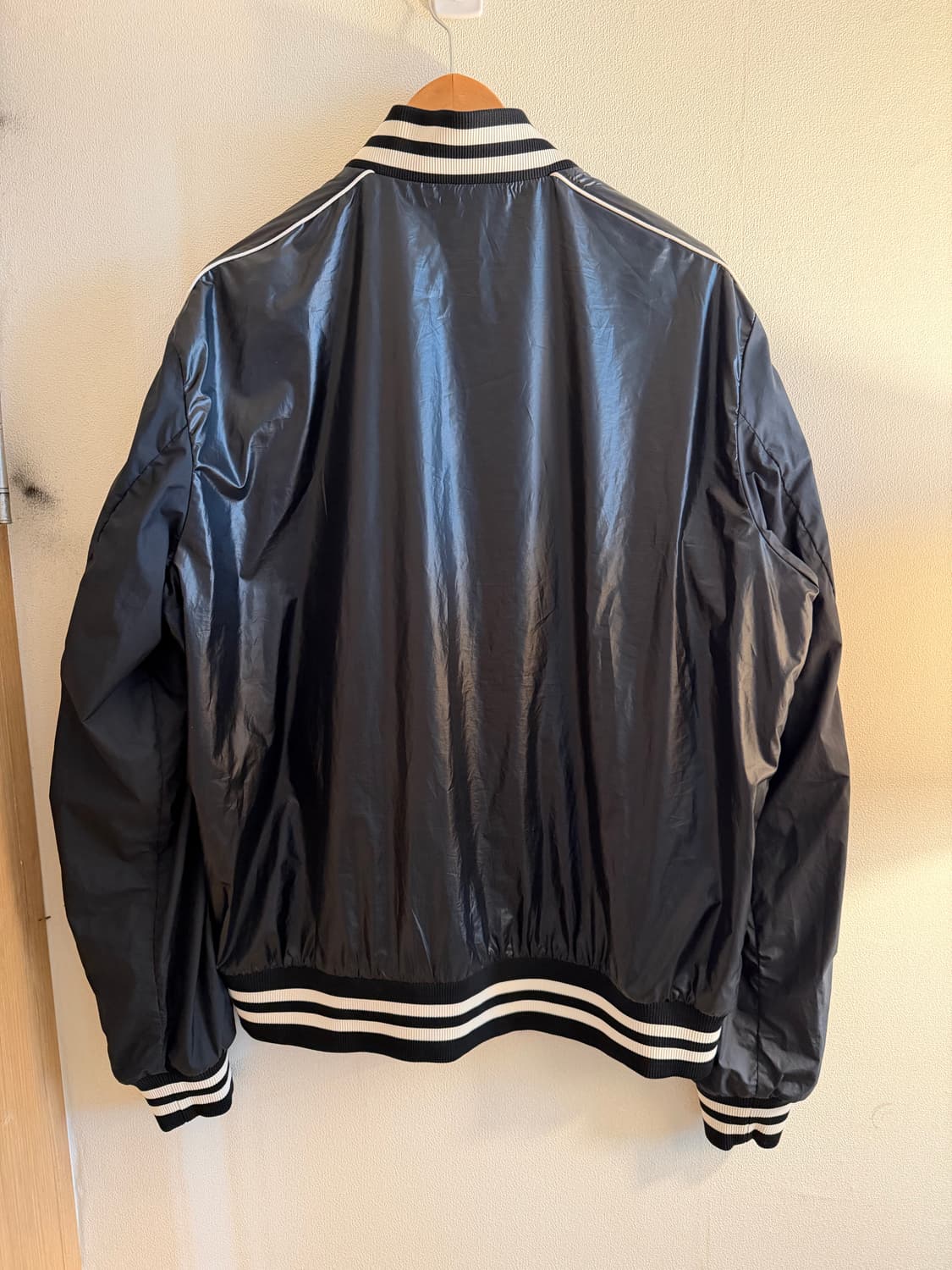 몽클레어 나일론 봄버자켓 105 상품이미지3