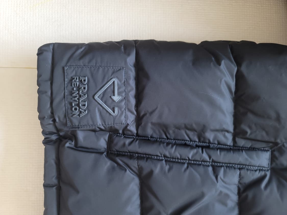 [54] 프라다 리나일론 패딩 상품이미지5