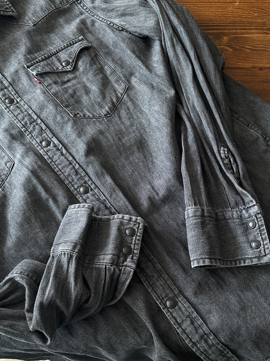 Levi’s 블랙 데님 웨스턴 셔츠 상품이미지3