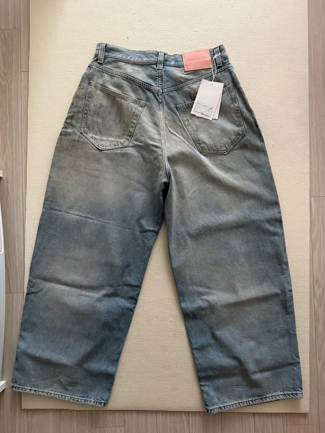 아크네 2023 루즈핏 진 M 상품이미지2