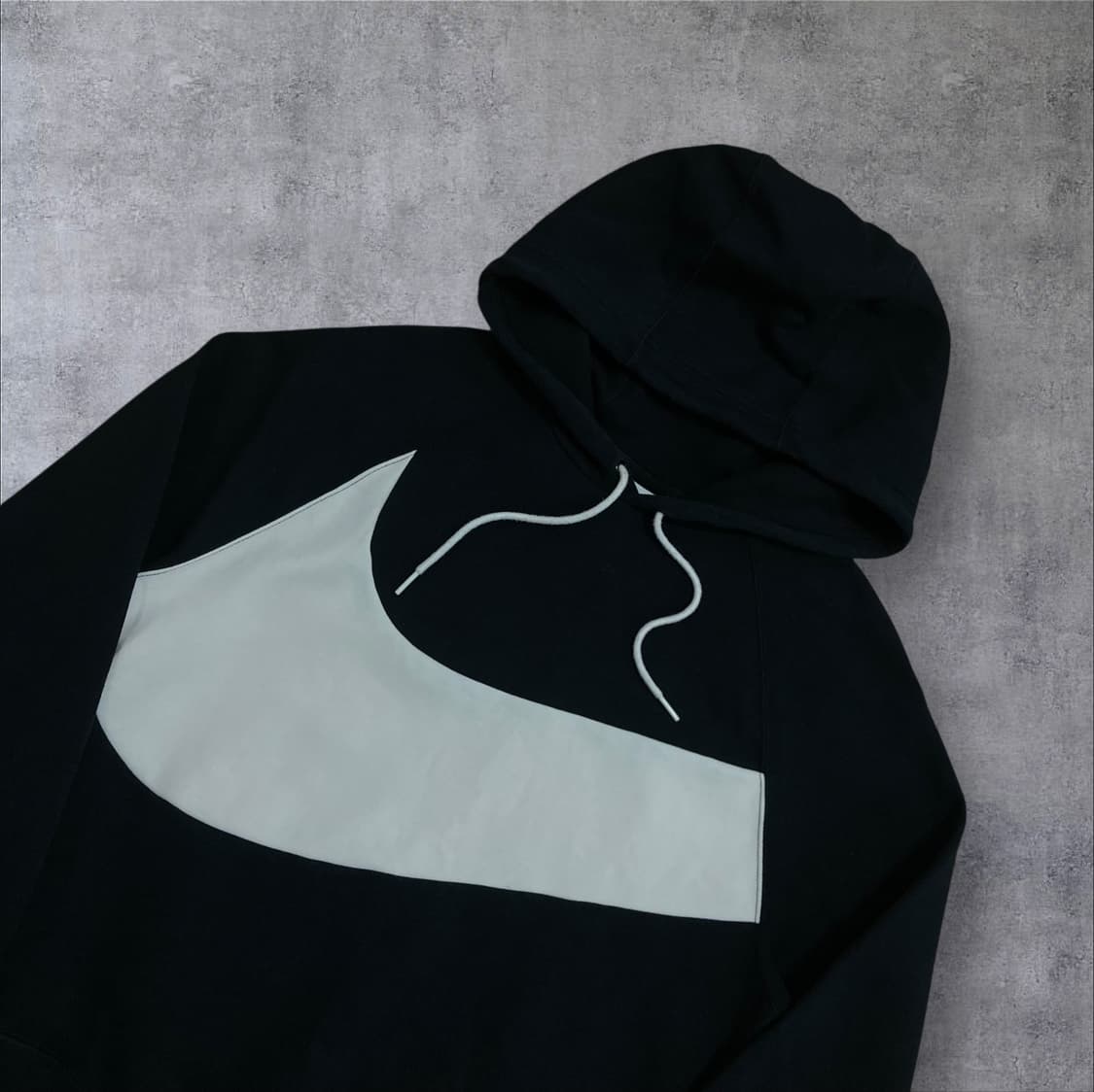 나이키 스우시 빅로고 블랙 후드티 상품이미지2