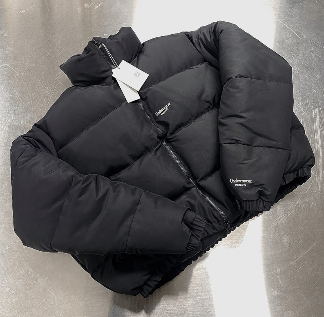 언더마이카 무.15 안티 Fxxking 로고 패딩 상품이미지1