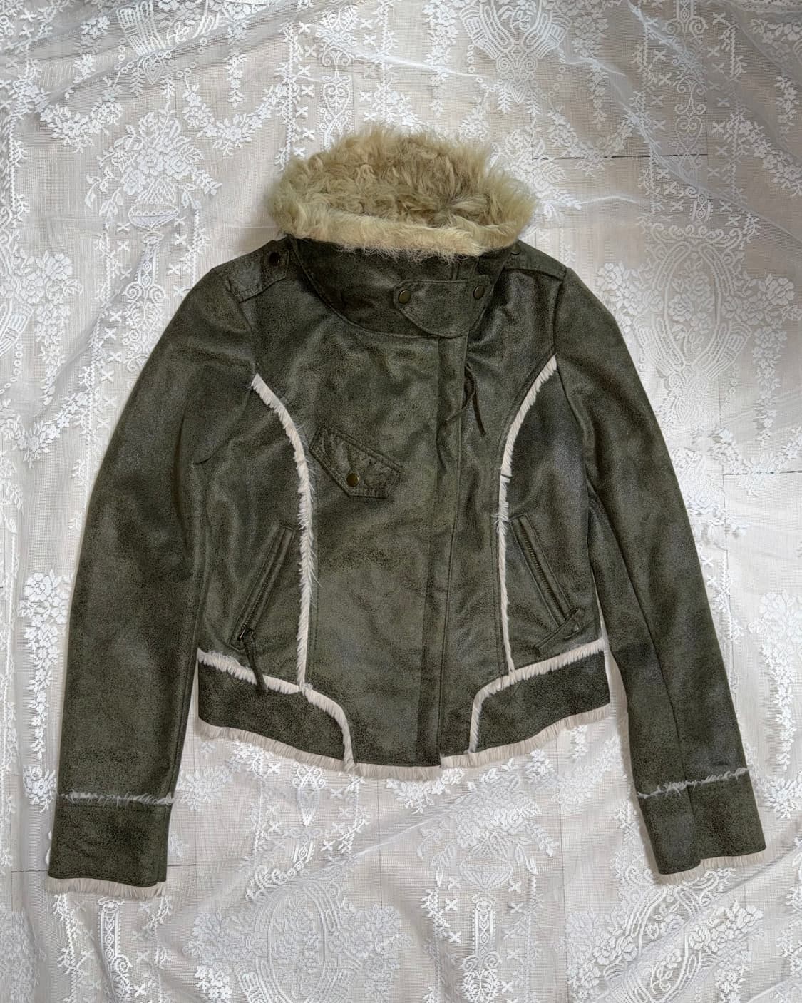 빈티지 카키 양털 하이넥 무스탕 상품이미지3