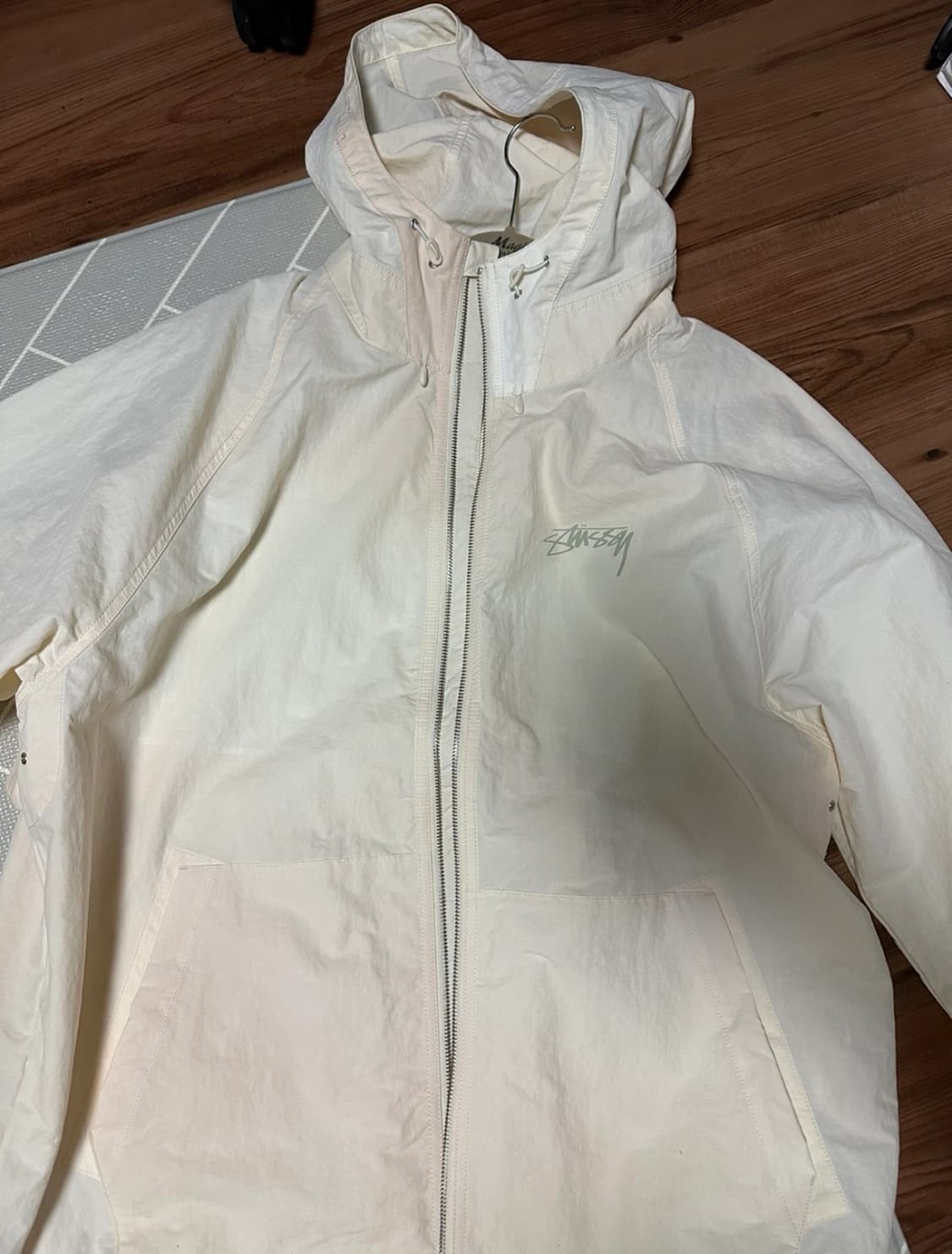 Stussy Wave Dye Beach Shell Jacket Bone 상품이미지1