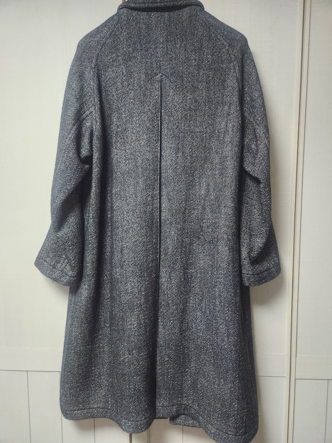 런던트레디션 인버티드플리츠 발마칸코트 차콜 40사이즈 상품이미지2