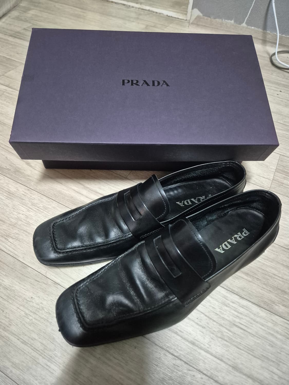 프라다 스퀘어토 로퍼 285 상품이미지1