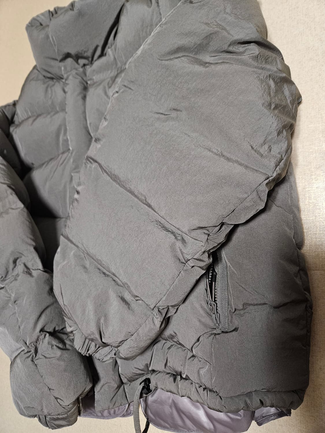 언어펙티드 레이어드 패딩 챠콜 m(105사이즈) 상품이미지3