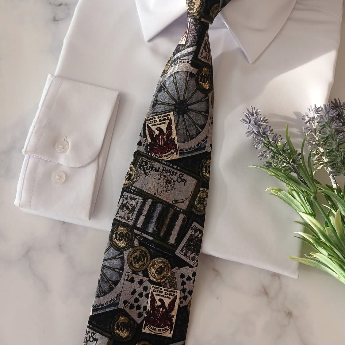 게스 실크 그레이 빈티지 카드 패턴 넥타이 10cm A+등급 A19107 상품이미지4