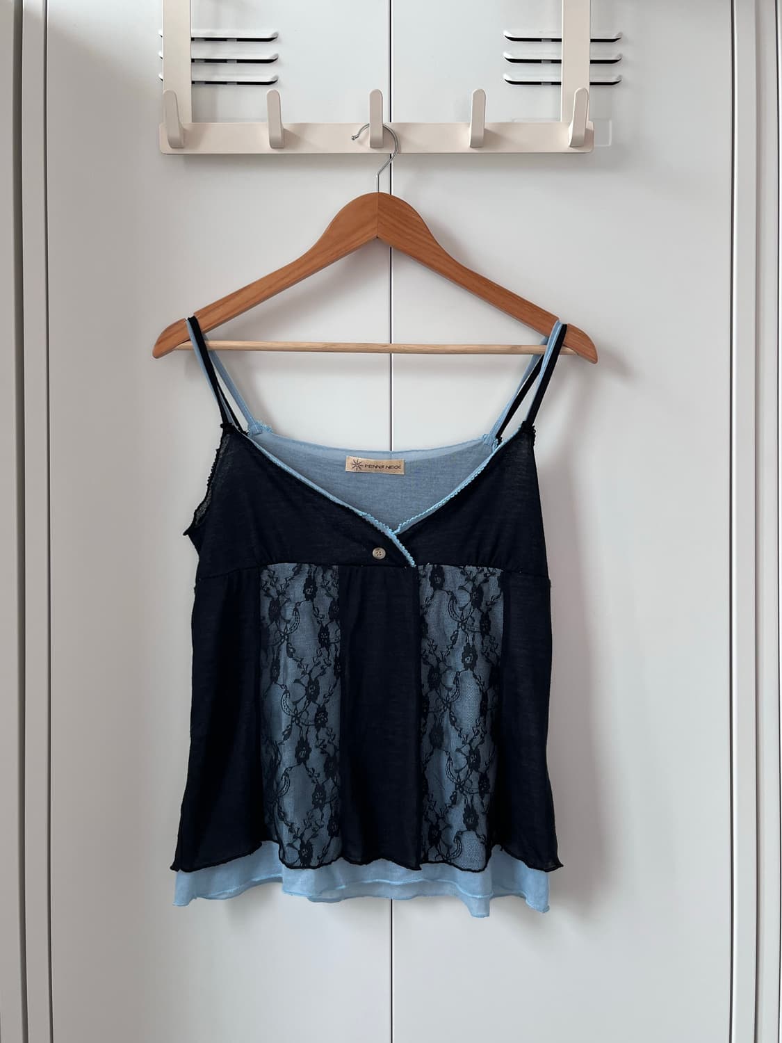 Penns neck 레이스 레이어드 슬리브리스 상품이미지2