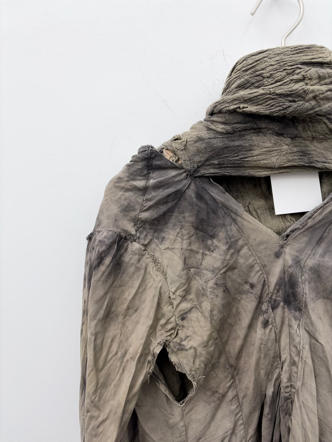 DRAPED BAMBOO SILK MUSLIN PLEATED JACKET 상품이미지5