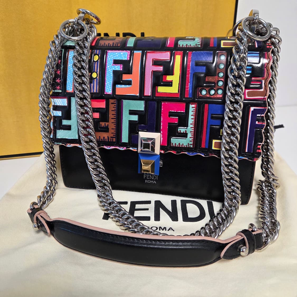 FENDI 펜디 정품 캔아이 멀티에프 은장 체인백 스몰 숄더백 크로스백 상품이미지3