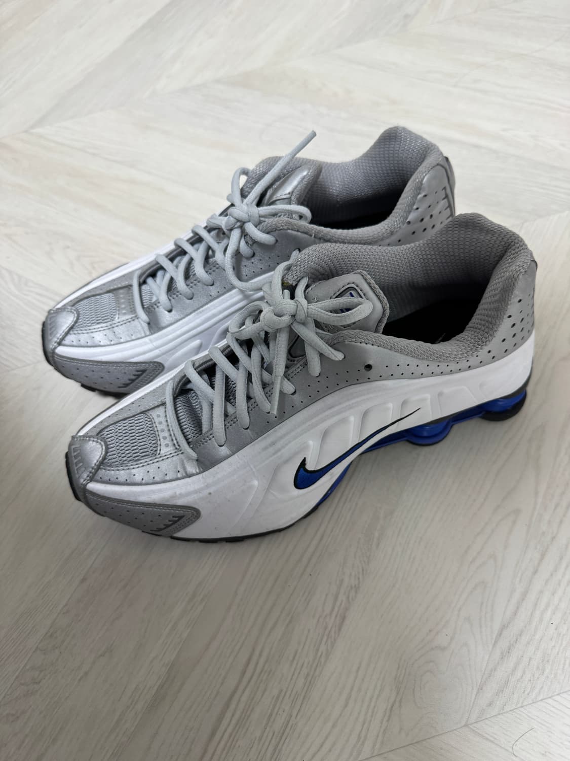 나이키 샥스 R4 화이트 레이서 블루 265mm 상품이미지2