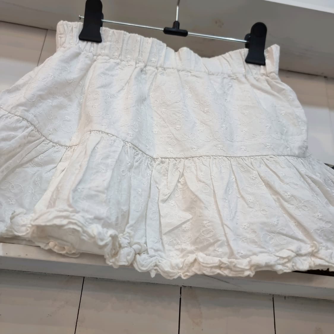 화이트 펀칭 레이스 미니 스커트 상품이미지5