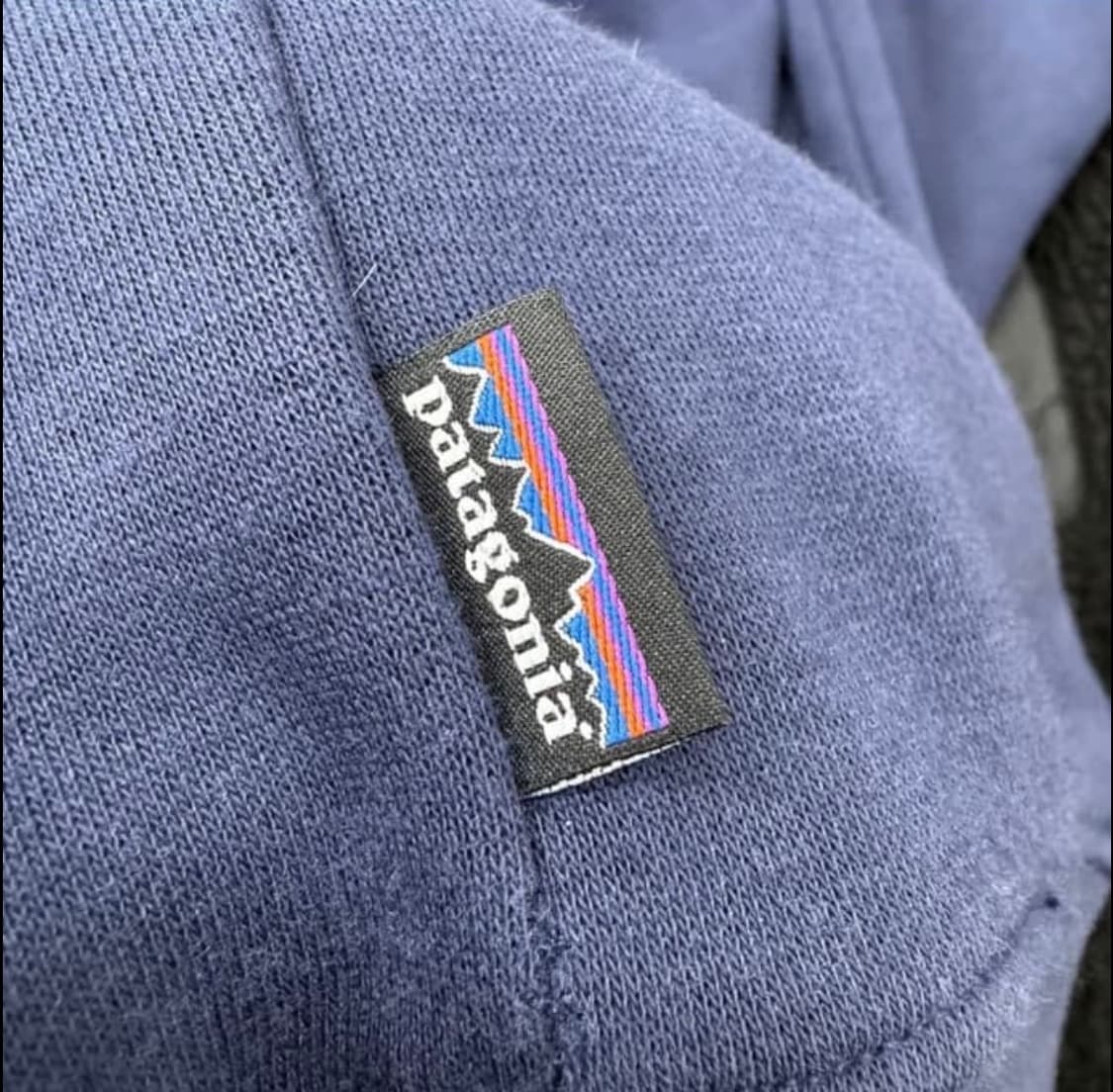 파타고니아 네이비 색상 후드티 xs 상품이미지4