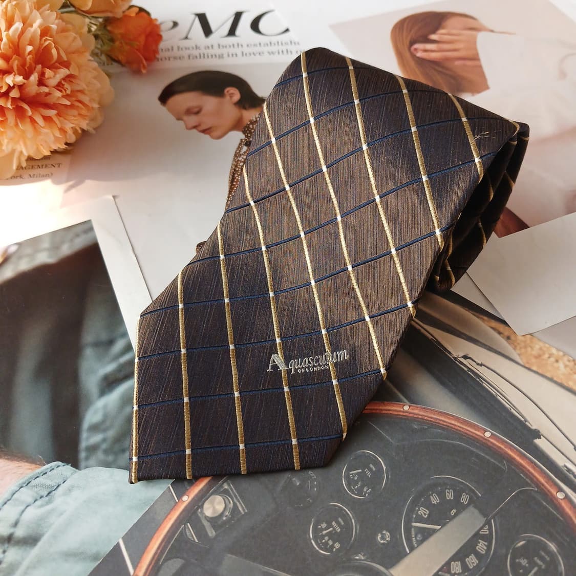 아쿠아스큐텀 실크 브라운 체크 넥타이 9.7cm A+등급 A19412
 상품이미지4