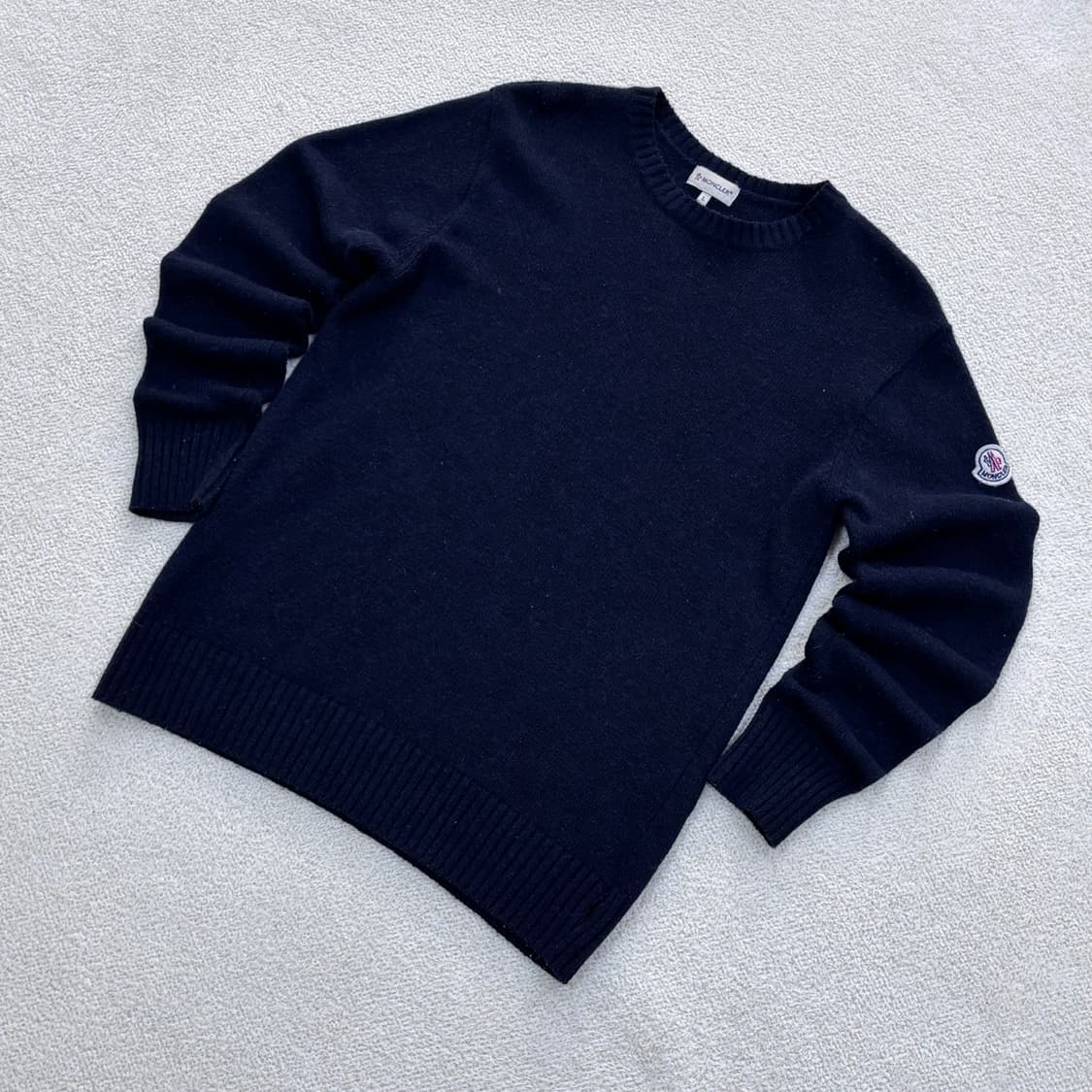 L 고급 빈티지 로고 패치 니트 스웨터 0402E 상품이미지1