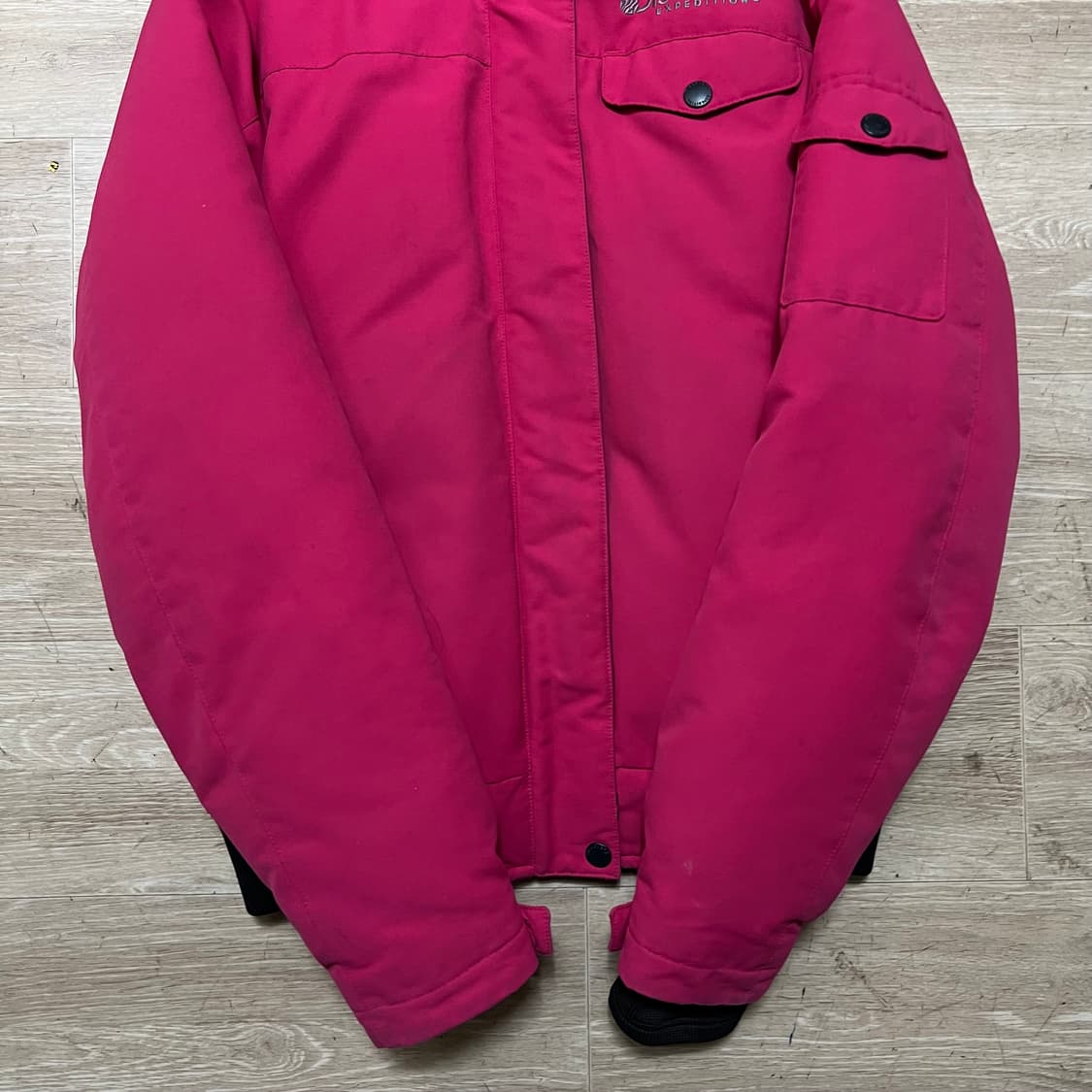 디스커버리 여성 구스다운 라쿤퍼 후드 숏패딩 점퍼 [핑크] S/90 상품이미지3