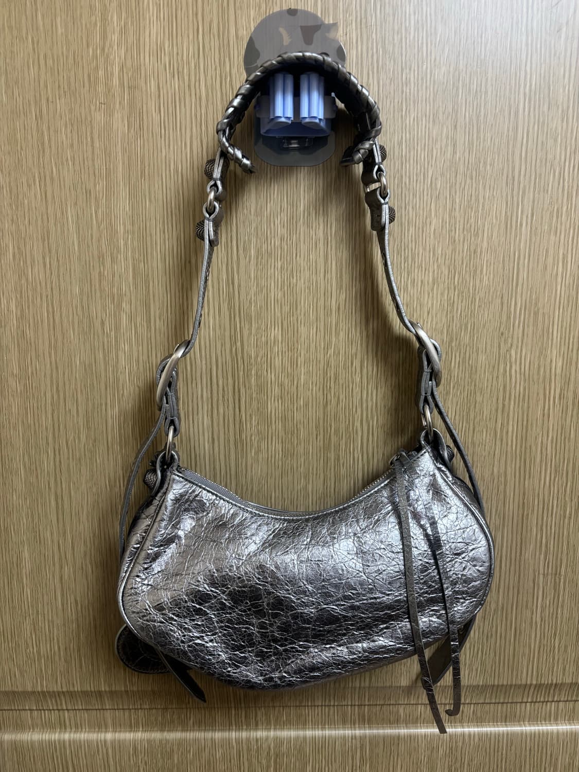 발렌시아가 르카골 xs 실버 판매합니다. (상태 좋음) 상품이미지2