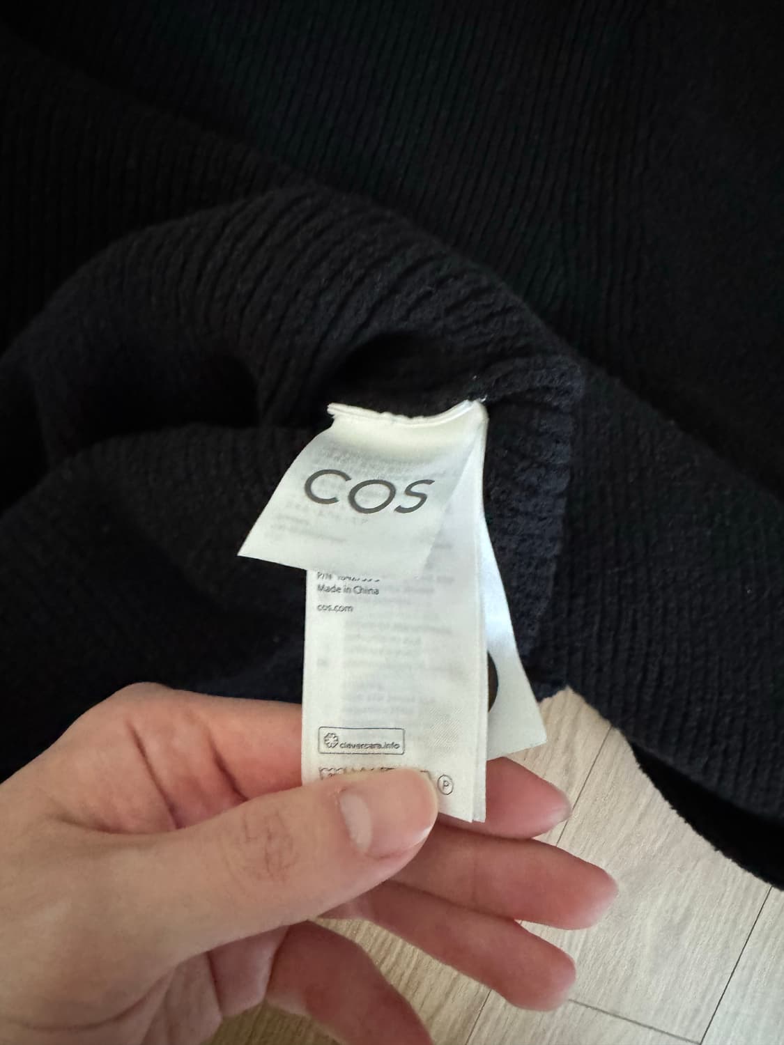 COS 코스 부클레 니트 가디건 블랙 L 팔아요! 상품이미지4