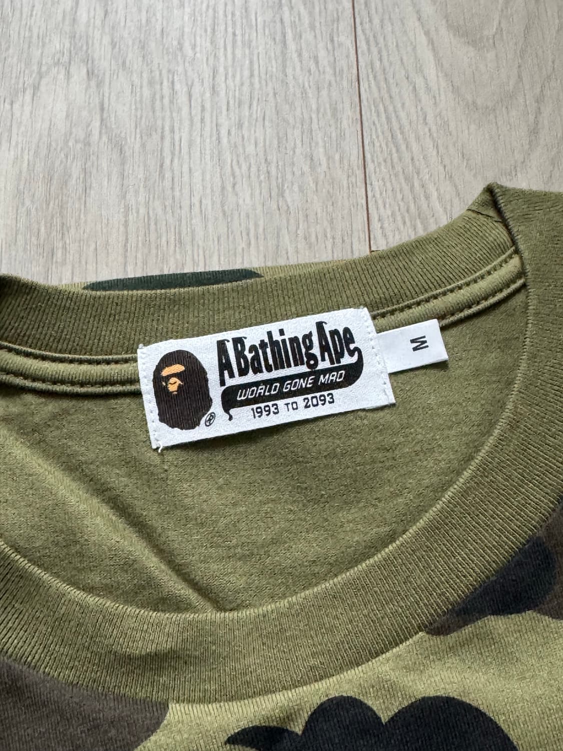 베이프 퍼스트 카모 컬리지 롱슬리브 티셔츠 그린 상품이미지3