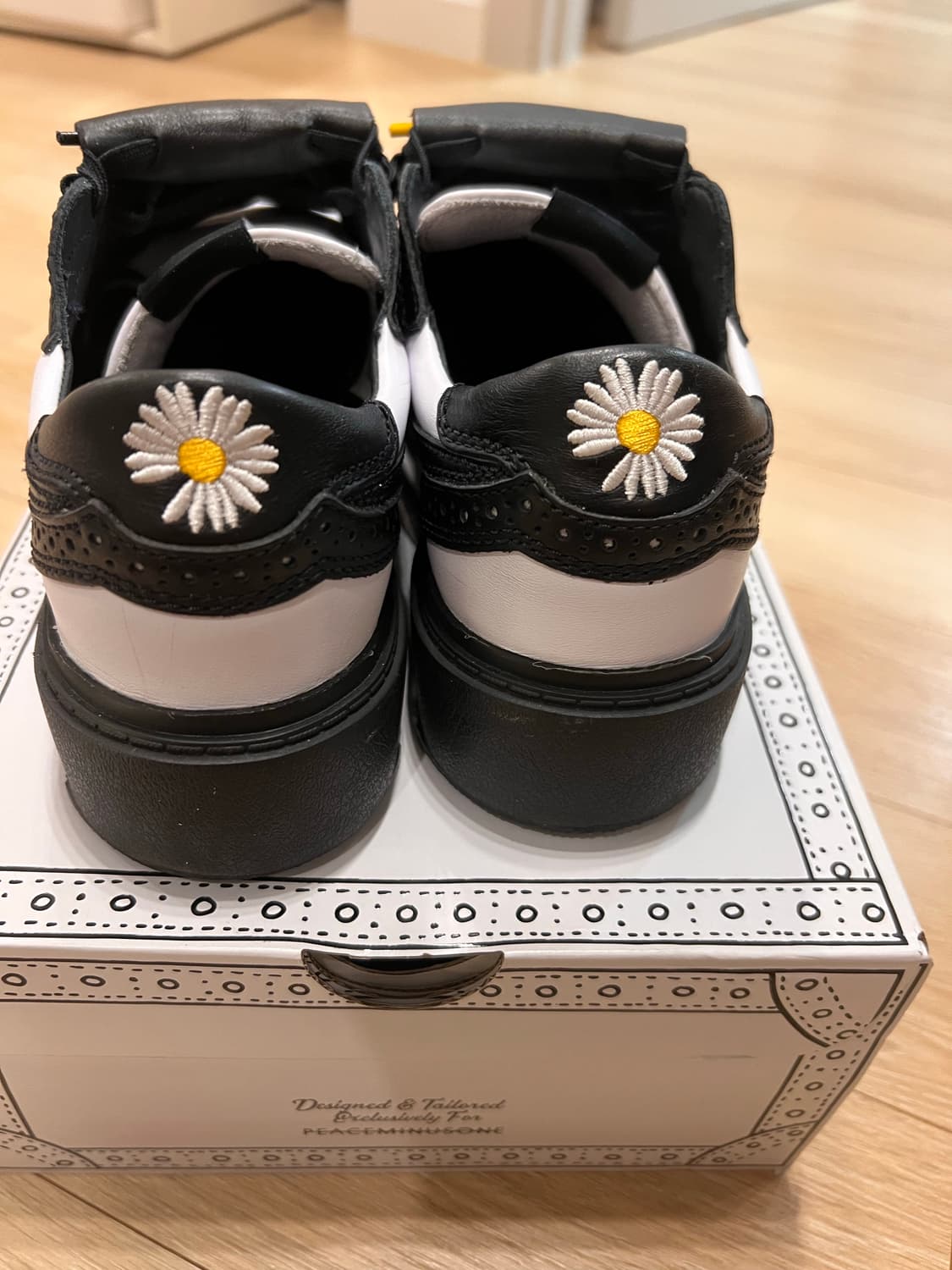 나이키 피스마이너스원 권도1 블랙 판매합니다 상품이미지3