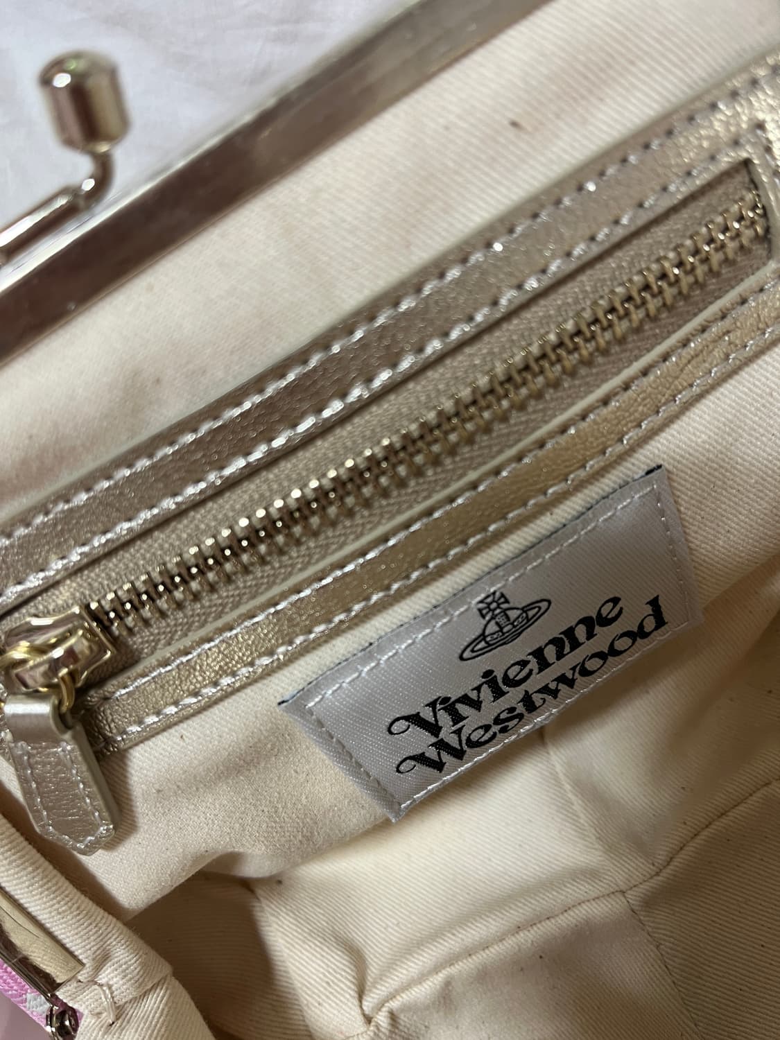 비비안웨스트우드 핑크 체크 그래니 프레임 펄스 체인 미니 백 상품이미지6