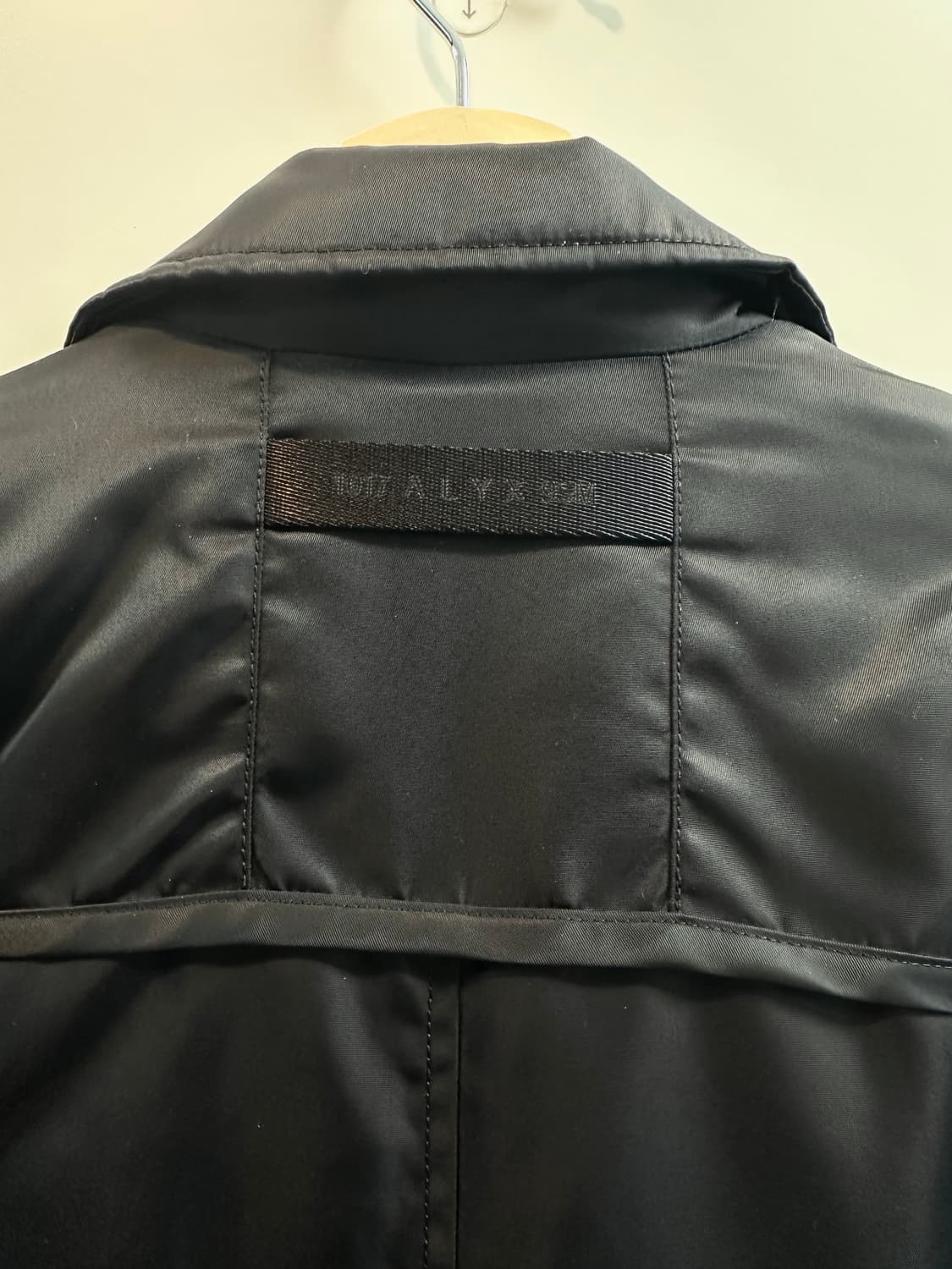 ALYX 1017 9SM 패딩 쉘 코트 블랙 L (민트급) 상품이미지9