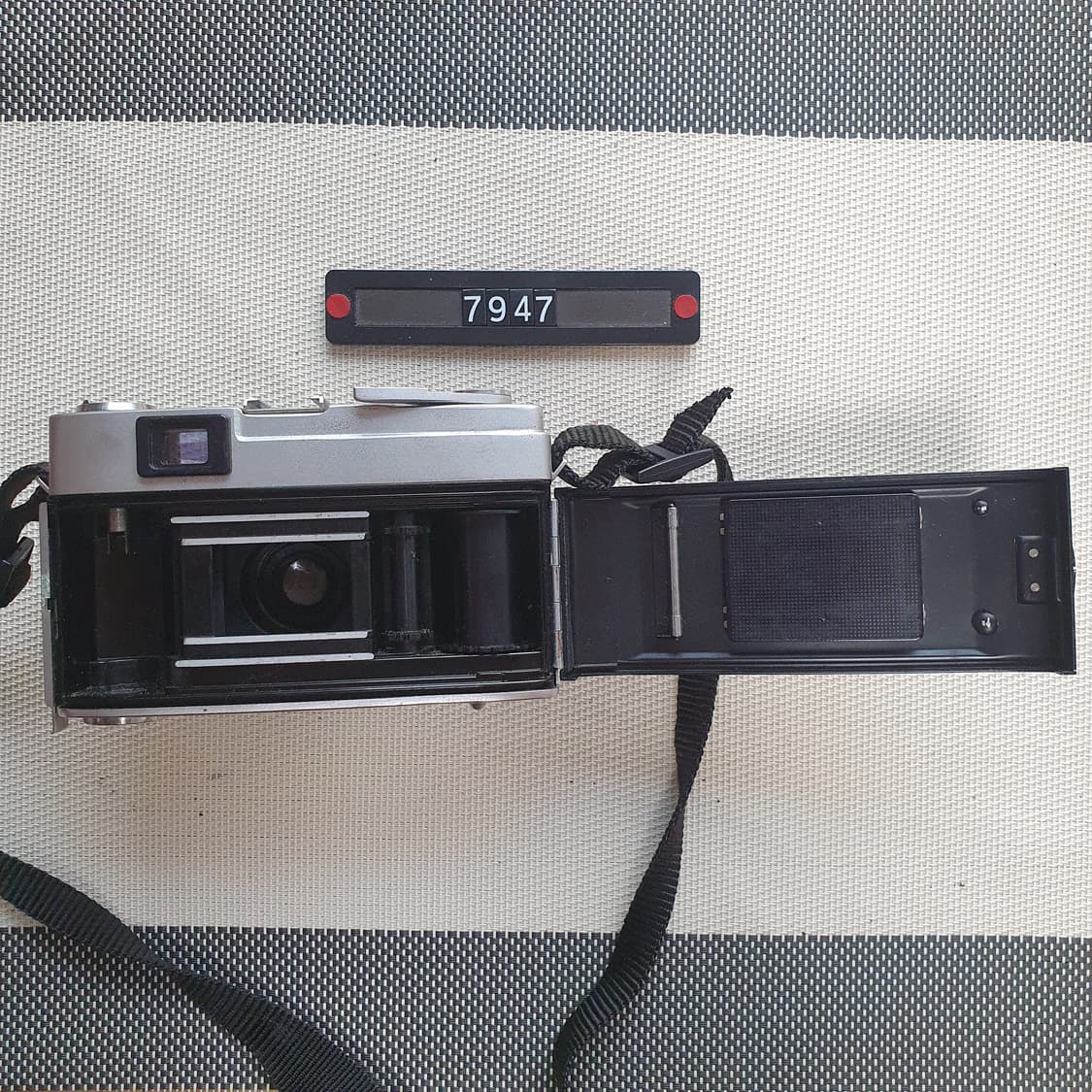 미놀타 A3 필름카메라 실버바디 상품이미지5