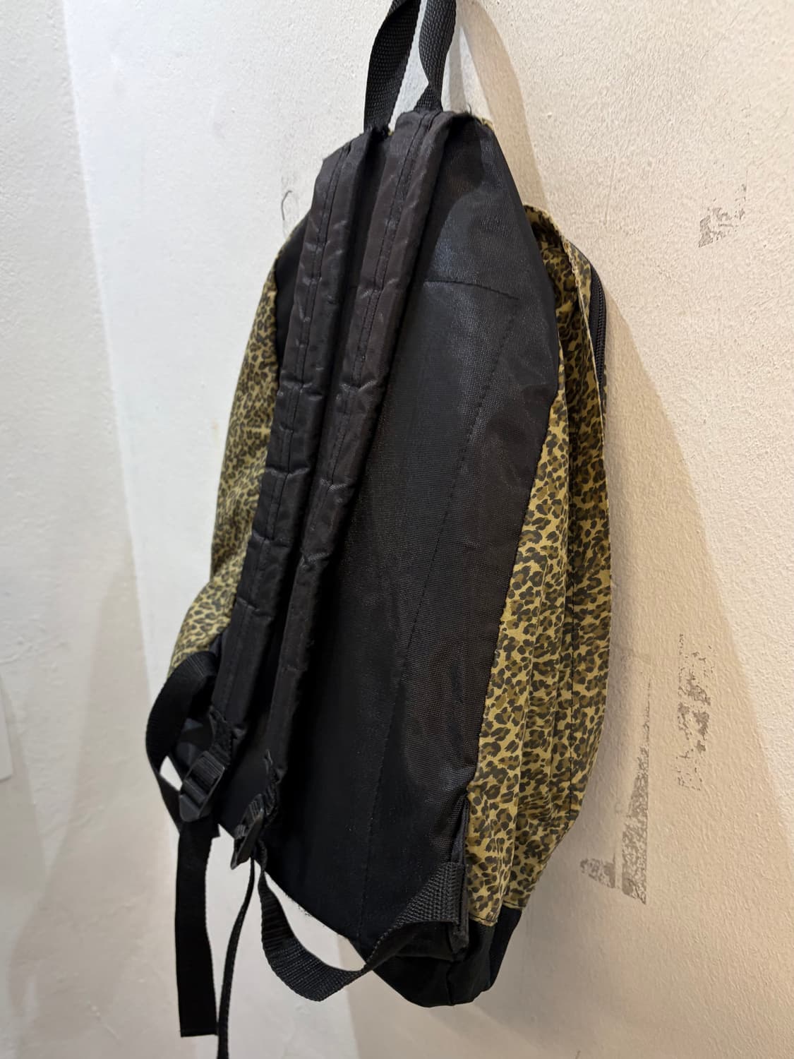 Vintage Leopard Backpack 상품이미지3
