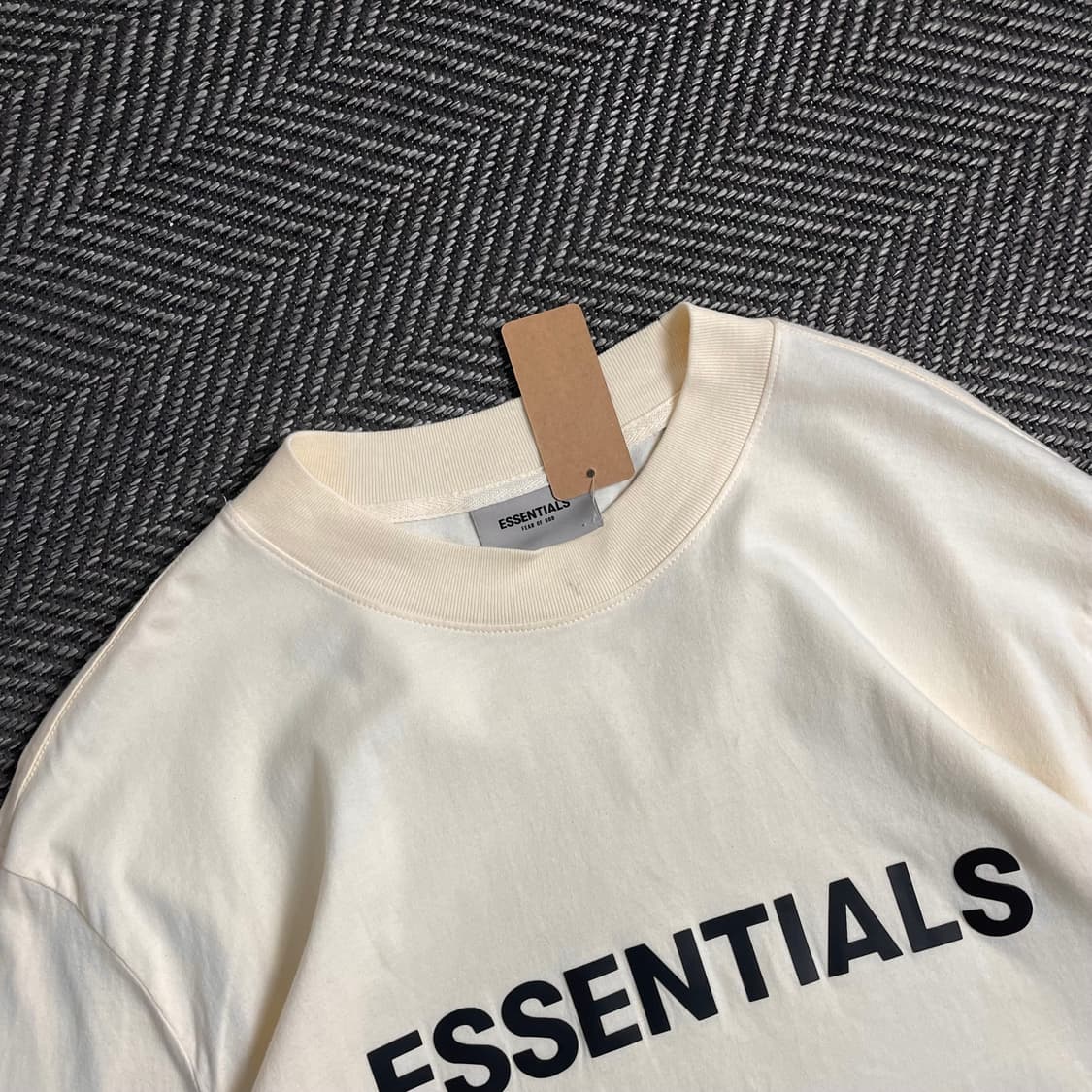 피어오브갓 에센셜 빅로고 박시핏 롱슬리브y 4990 상품이미지4