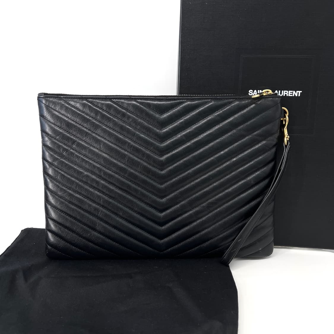 생로랑 모노그램 마틀라세 클러치백 블랙 (559193) 상품이미지4