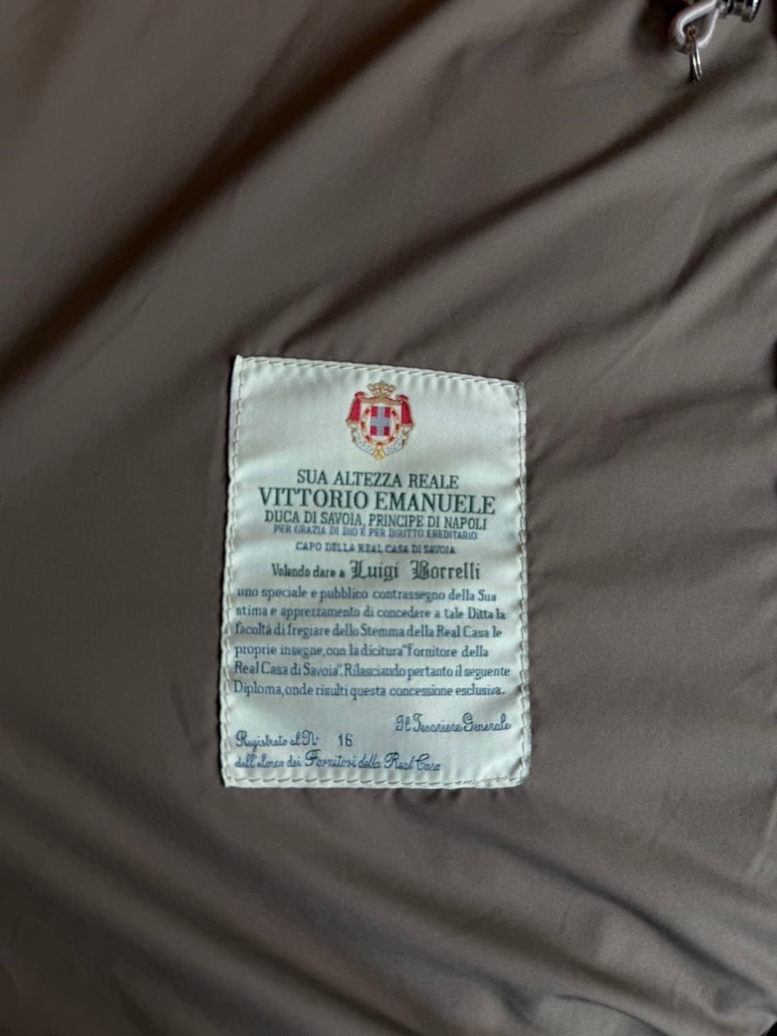 루이지 보렐리의 다운코트 ITA52 / 105 상품이미지8