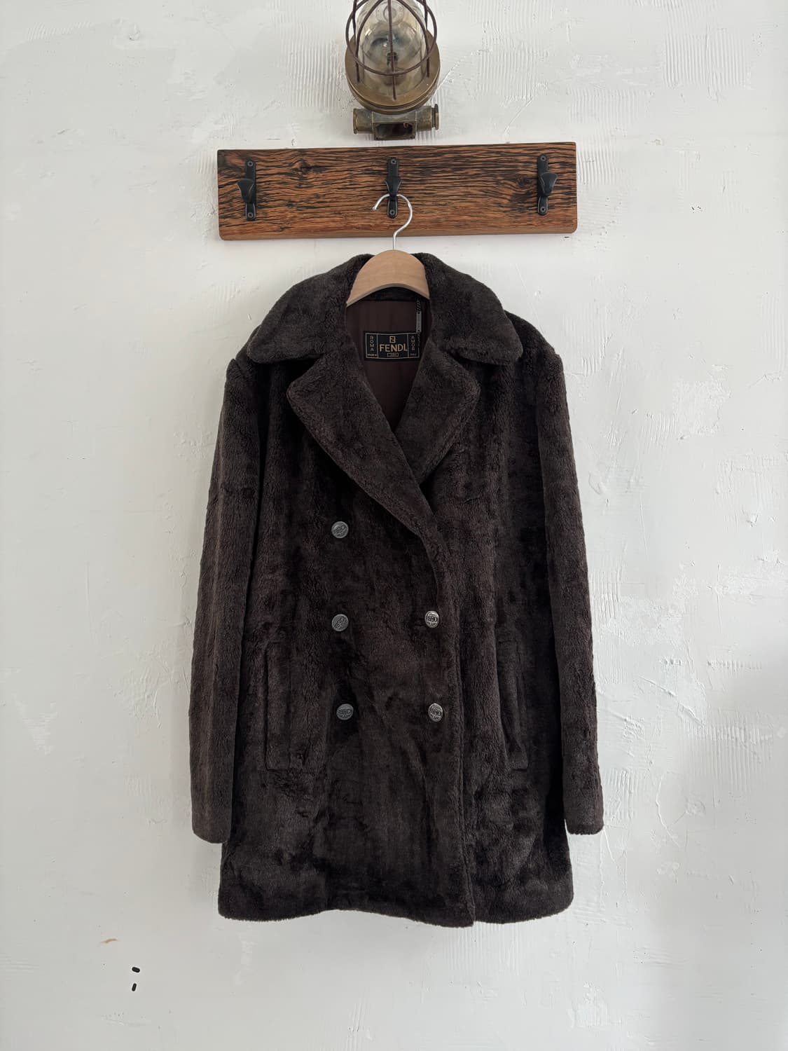 FENDI 펜디 페이크퍼 딥브라운 더블 코트 상품이미지3