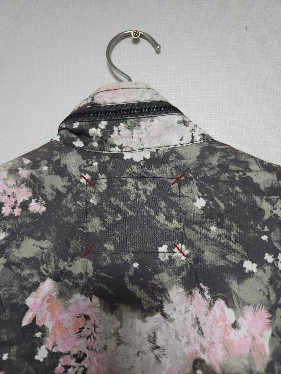 게스 체리블라썸 플라워 야상 자켓 (85/XS) 상품이미지8