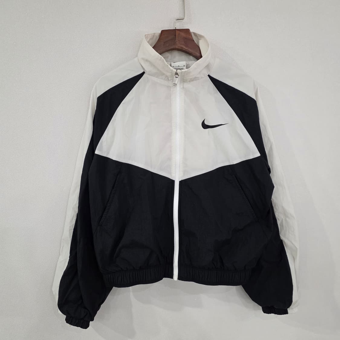 나이키 백스우시 크롭 바람막이 XL 상품이미지1