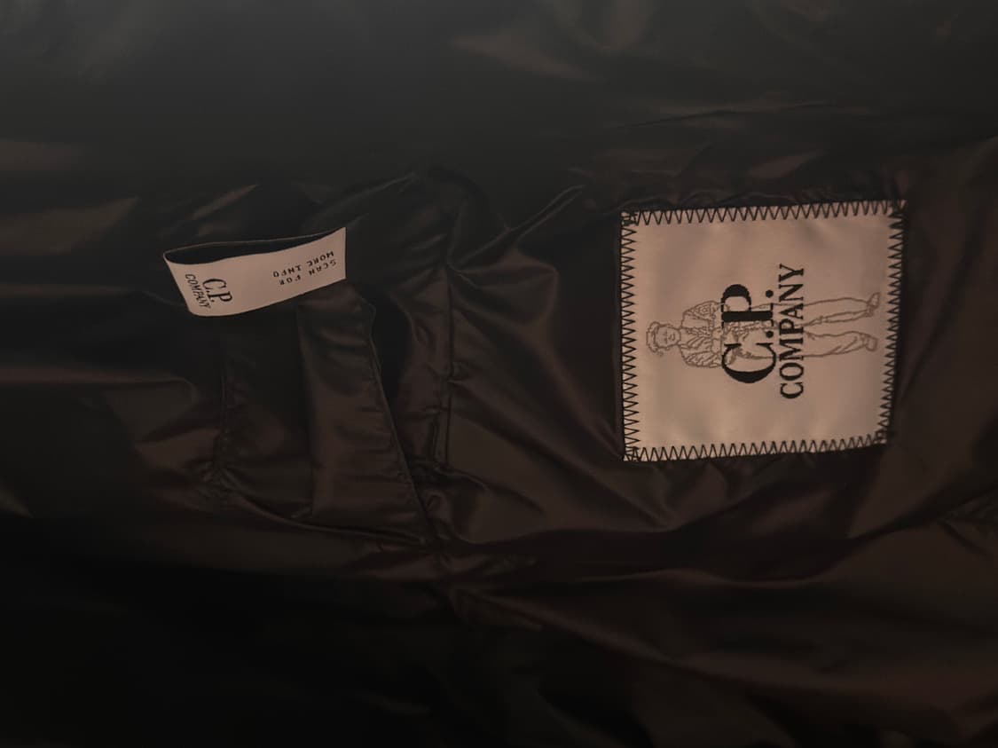 Cp컴퍼니 디디쉘 다운 자켓 L 상품이미지4