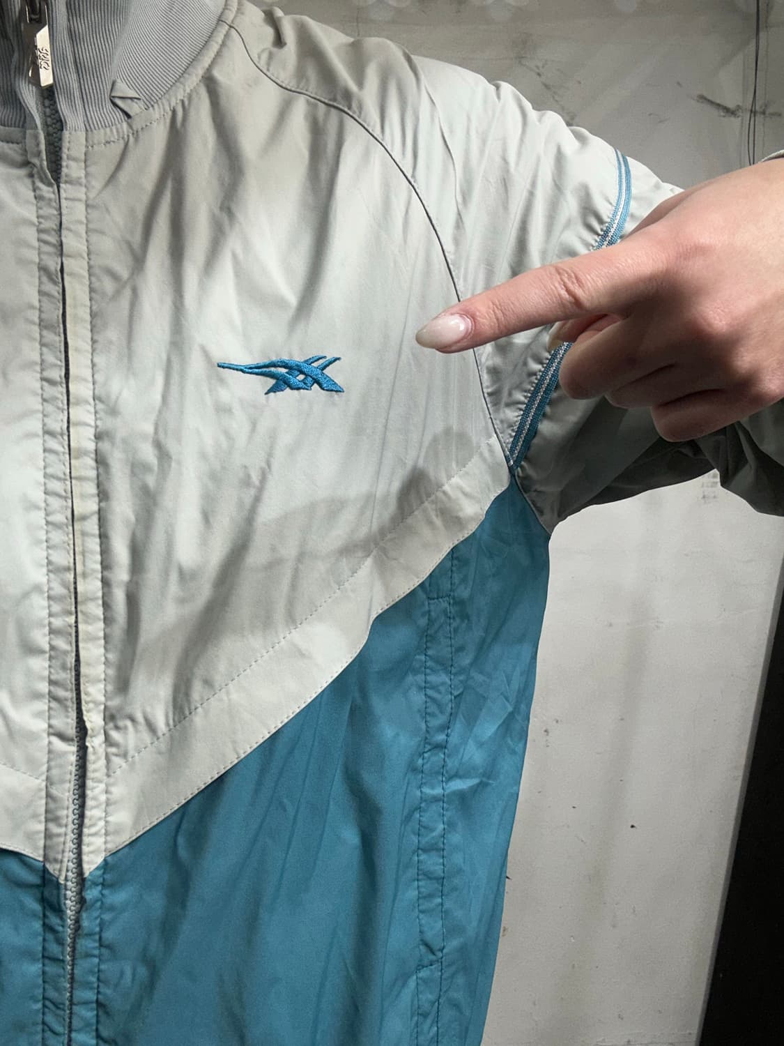 일본판 아식스 블루 그레이 윈드러너 바람막에 트랙 자켓  상품이미지4