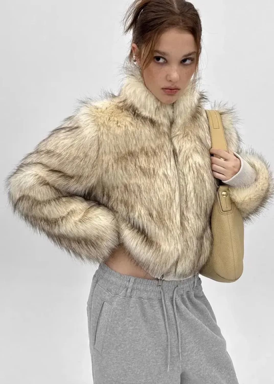 블랙업 투톤퍼 하이넥 점퍼  상품이미지2