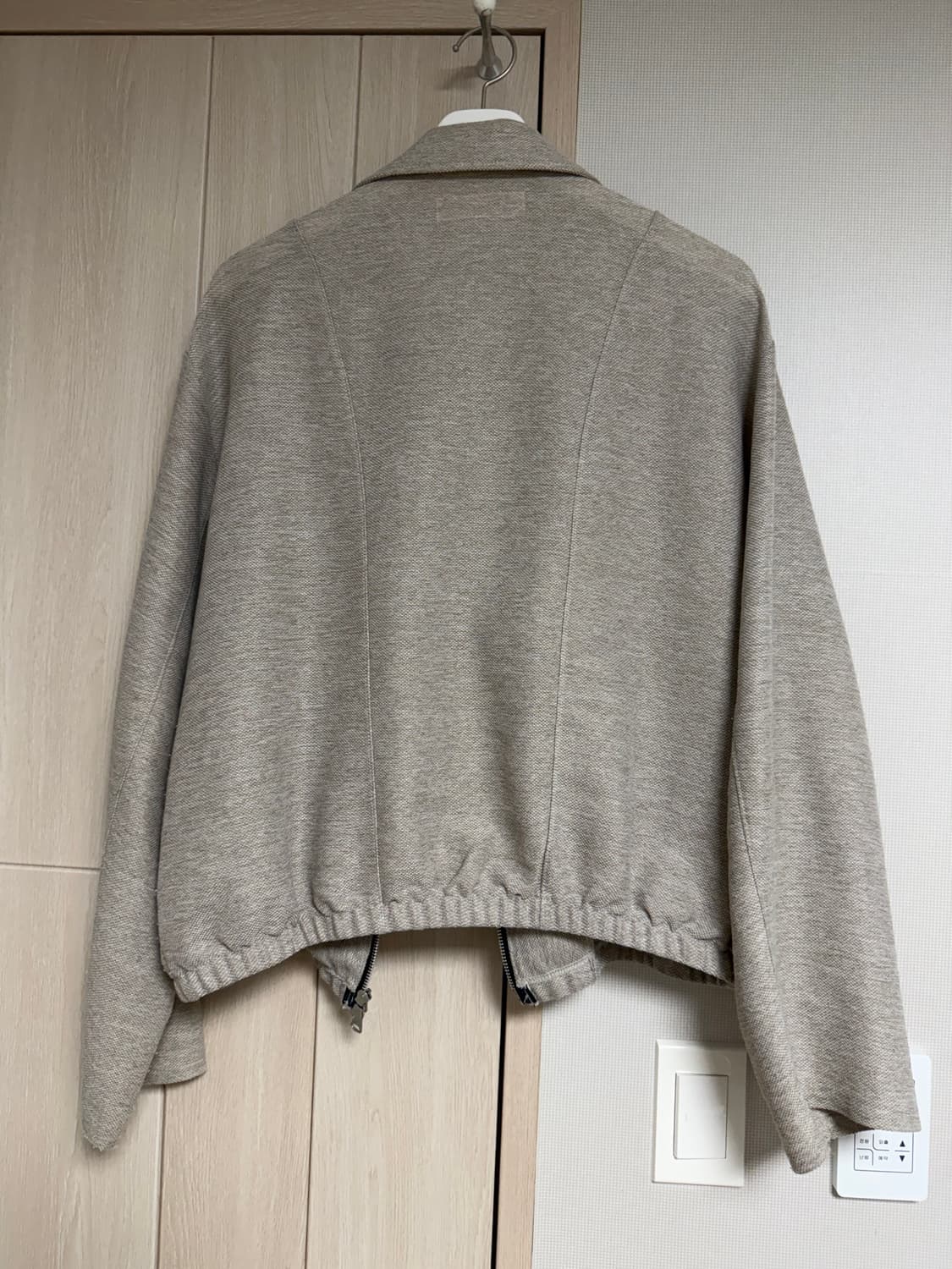 알렌느 BEIGEGREY Meshed highneck zipup 2 상품이미지2