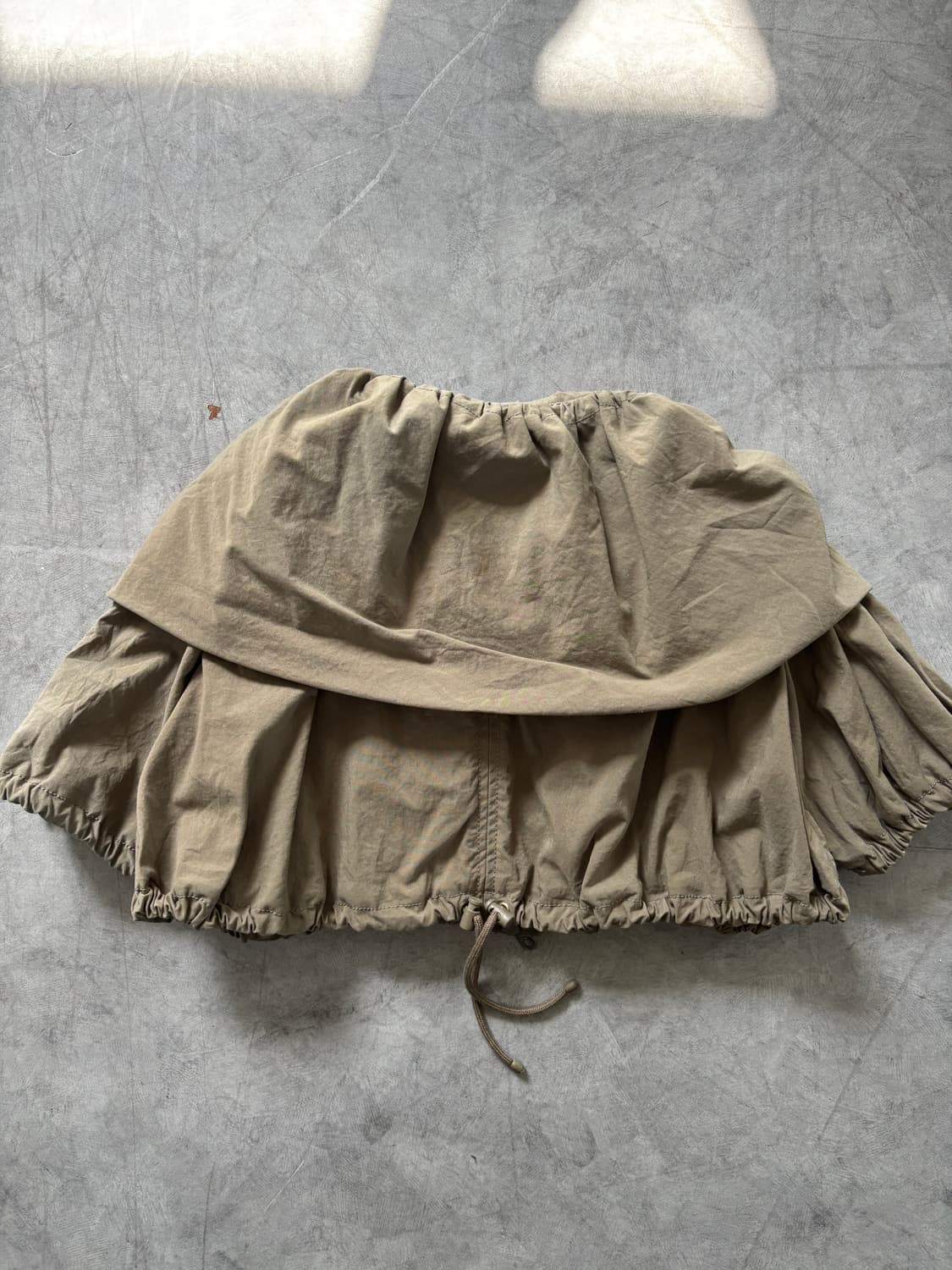 Moschino 모스키노 카키 크롭 후드 셔링 점퍼  상품이미지7