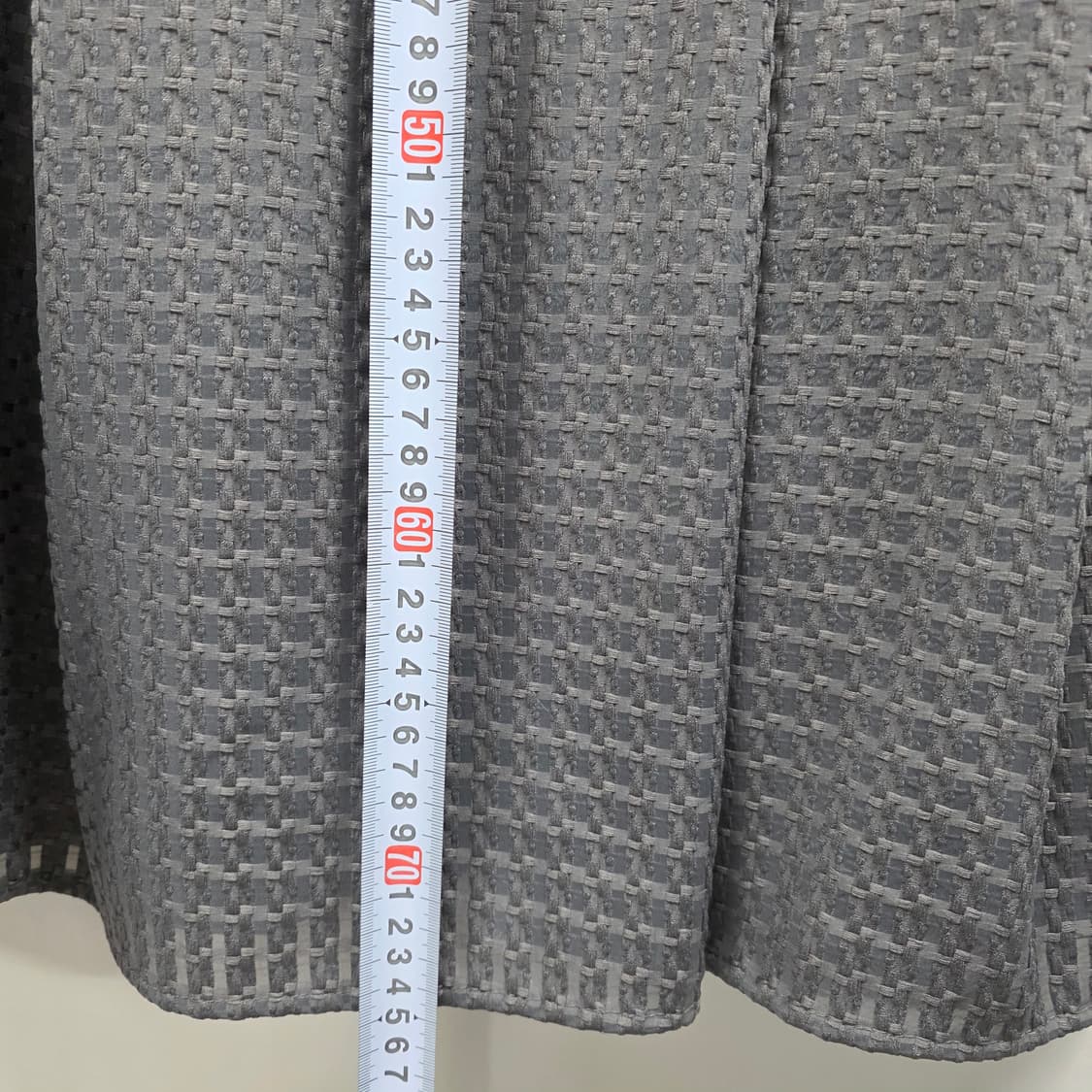 1139 칼라거펠드 KARL LAGERFELD 그레이 플레어 미디 스커트 상품이미지4