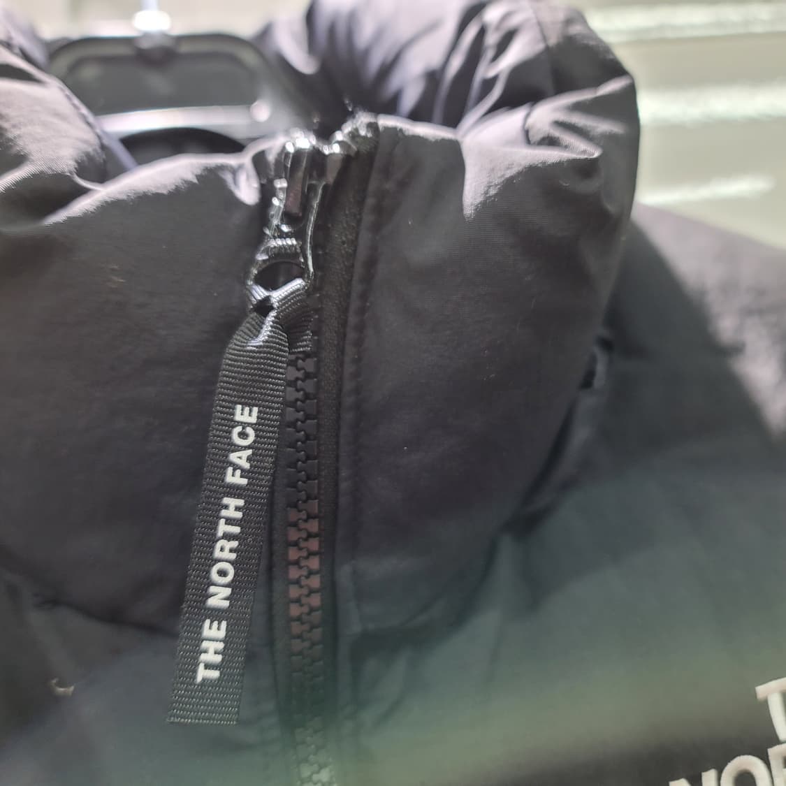 노스페이스 눕시 온볼 패딩조끼 상품이미지2