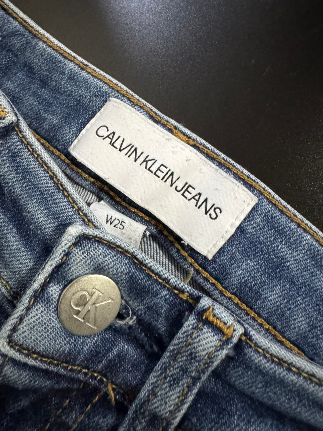 정품 캘빈클라인 CK 슬림 부츠컷 데님팬츠 24.4인치 상품이미지3