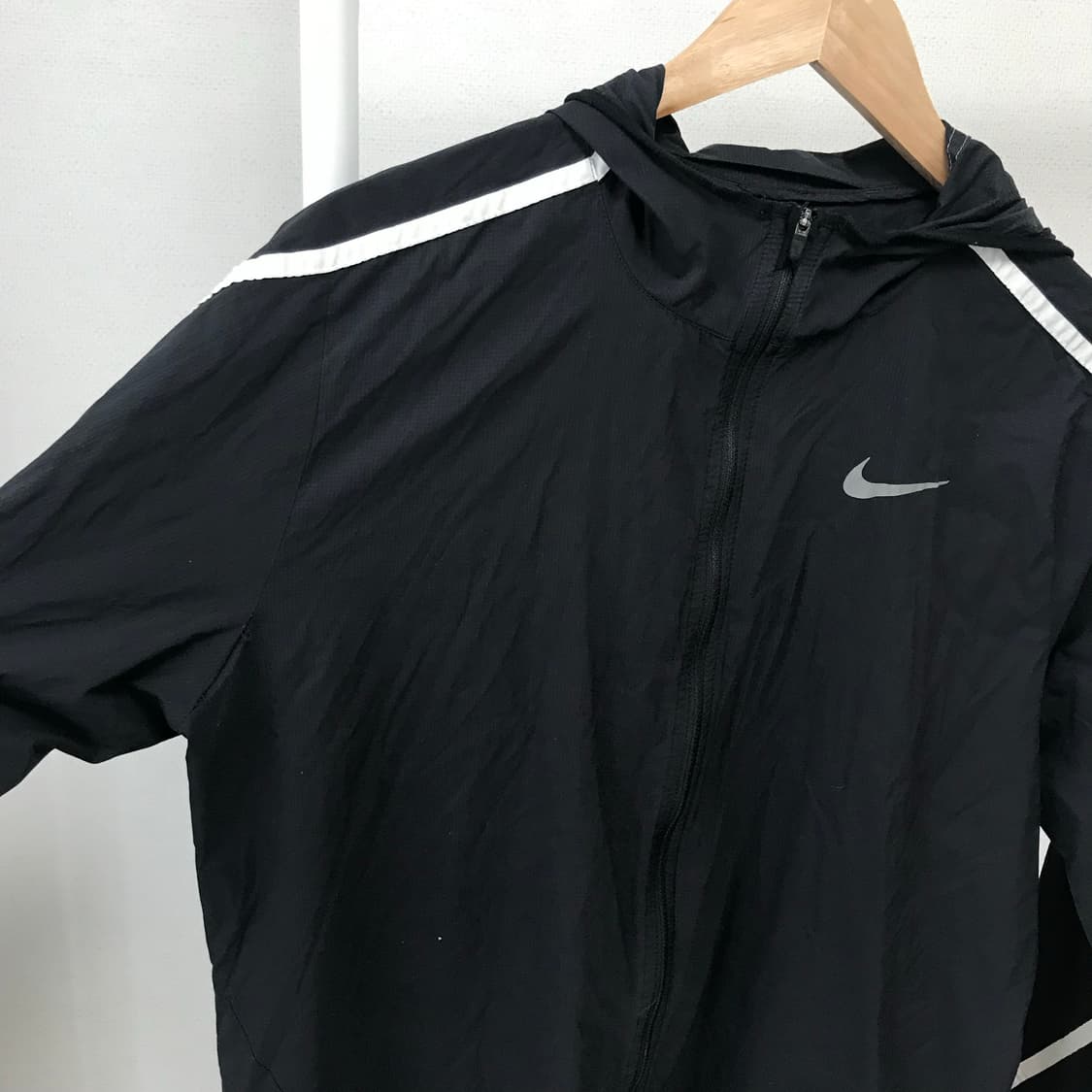 나이키 트레이닝 바람막이 M 상품이미지3