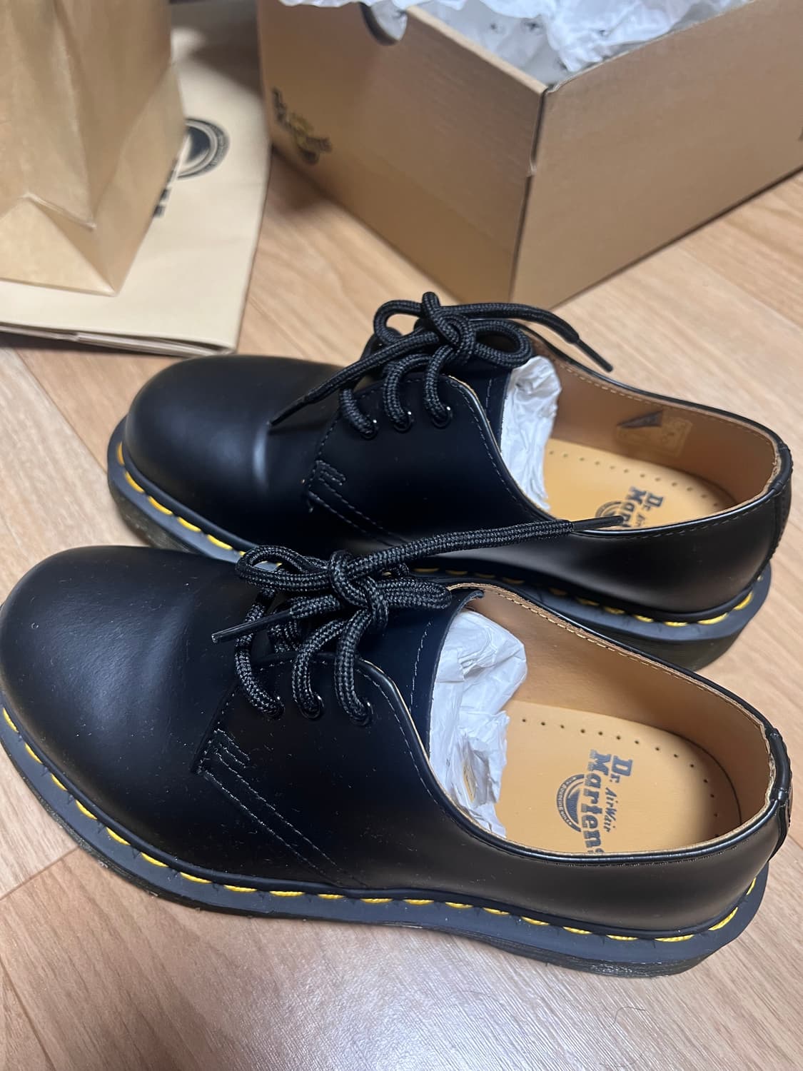 닥터마틴 1461모노 220사이즈 상품이미지1