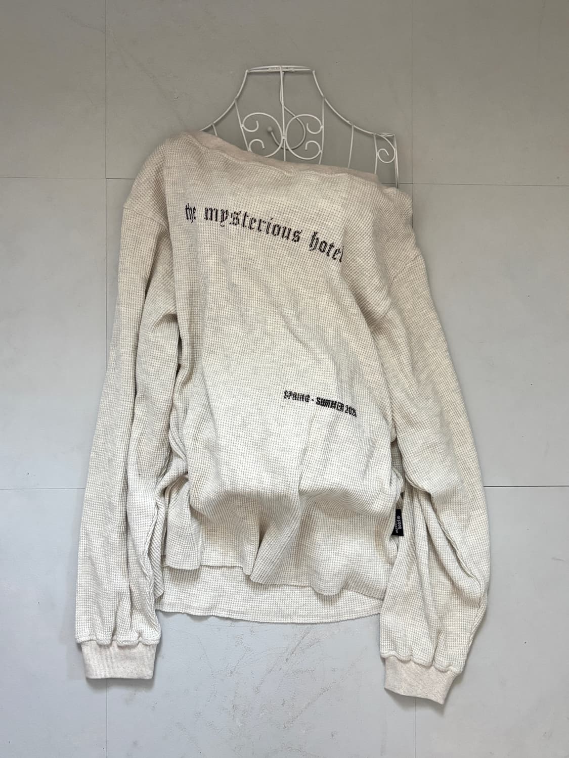 • Mysterious Hotel Waffle Off-Shoulder S 상품이미지1