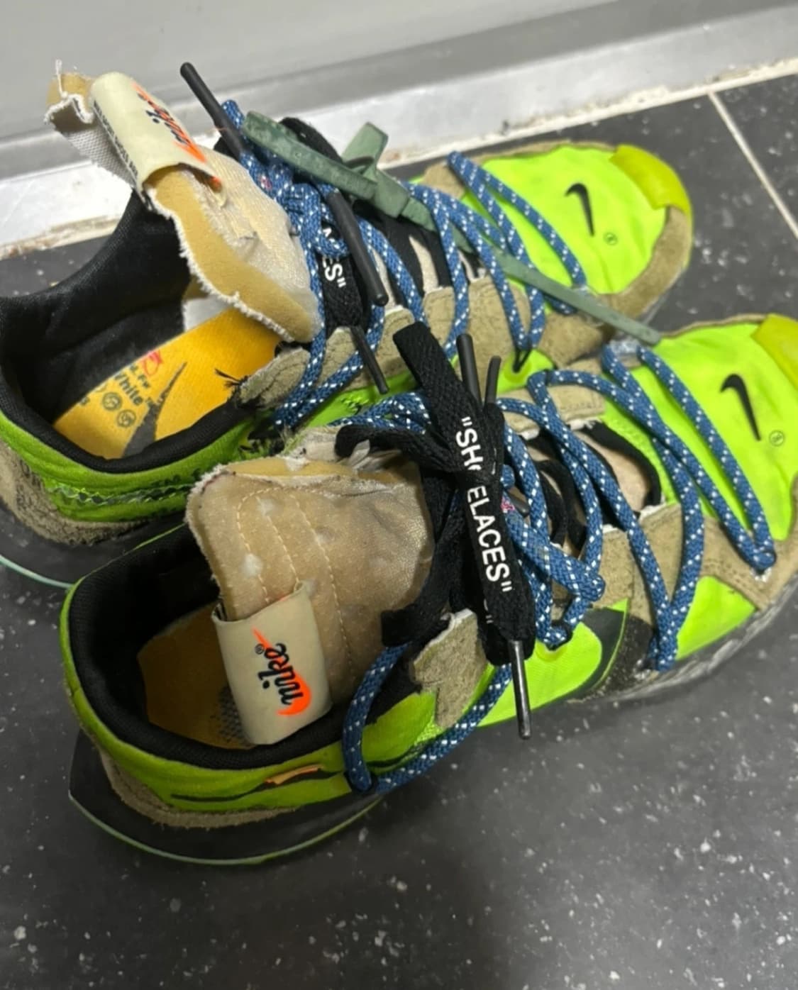 나이키 x 오프화이트 245 상품이미지1