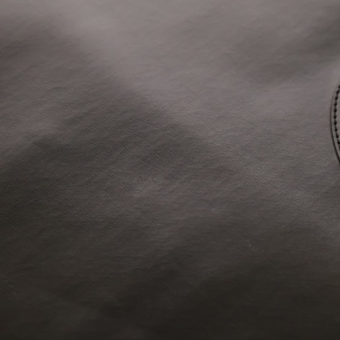 꼼데가르송 레더 라운드 핸드백 상품이미지5