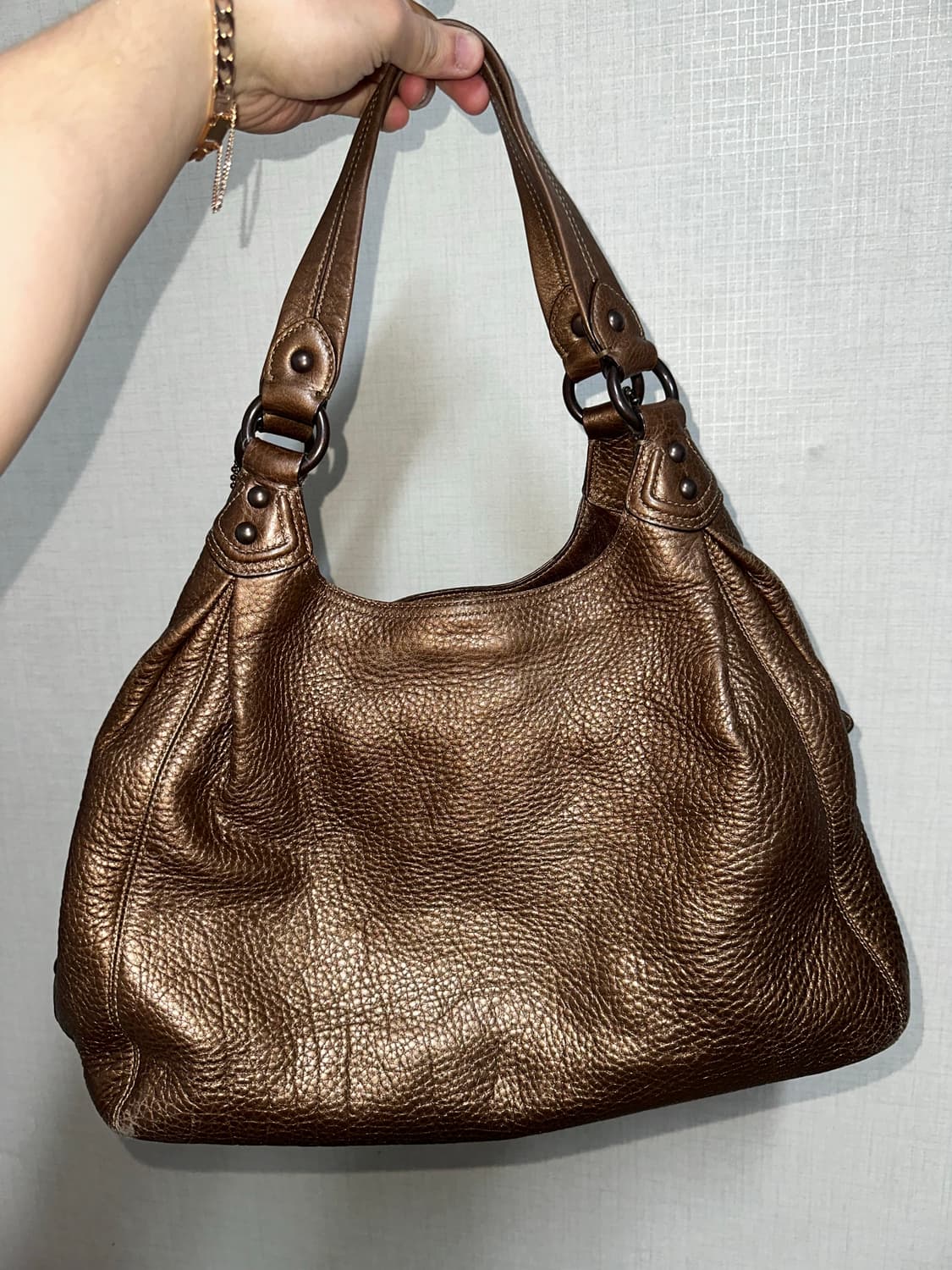 코치 브론즈 가죽 숄더백 상품이미지2