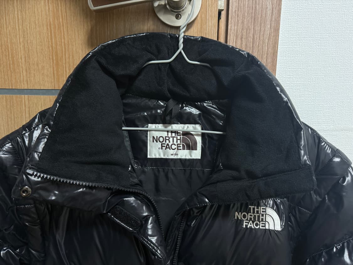 노스페이스 여성 글로시 숏 다운 패딩 M 상품이미지3